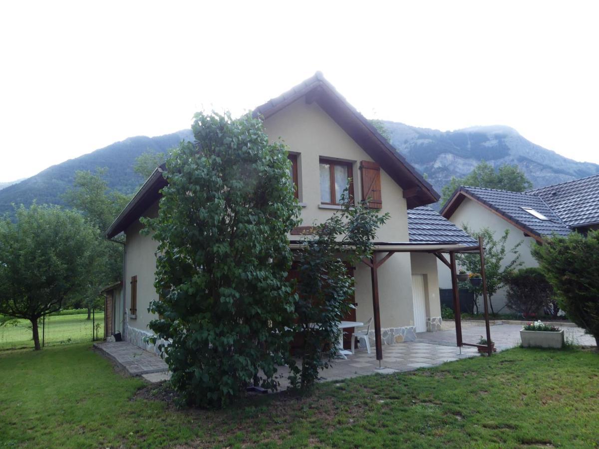 Chalet Les Myosotis Le Bourg-dʼOisans Kültér fotó